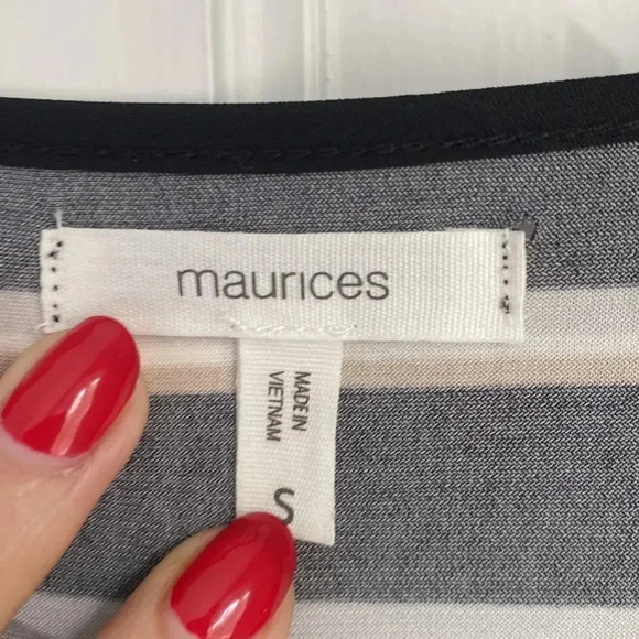 Maurices Stripe Flutter Sleeve Wrap Dress V-Neck Black White Tan Gray Size S - Picture 4 of 13
